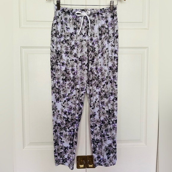 {Simply Vera Vera Wang} Pajama Top and Pants Matching Set in Purple - Small - Picture 9 of 15